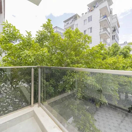 Flat W Balcony Near Hadrian In Antalya